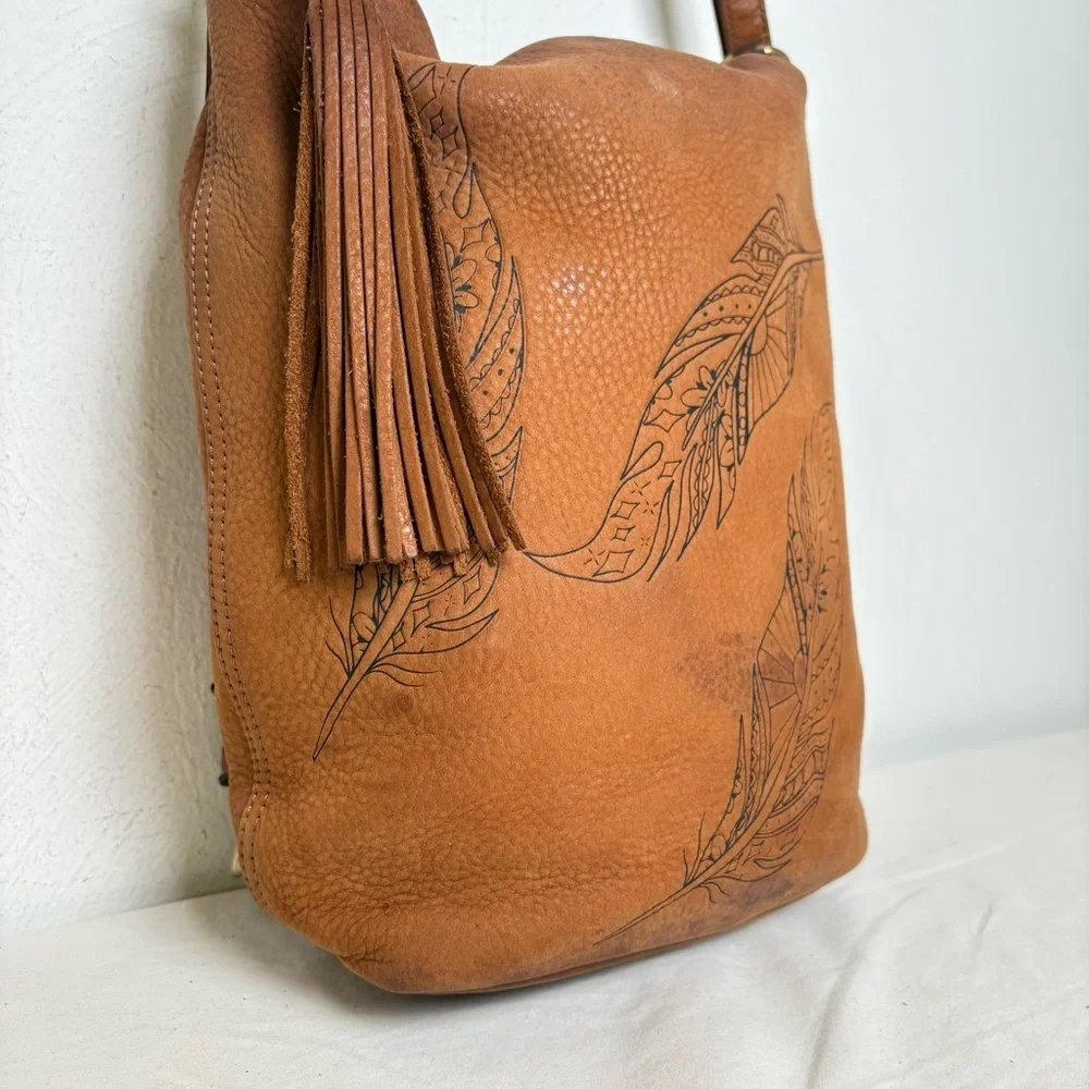 HOBO Inked Hide Collector’s Edition 2018 Feathers Convertible Backpack Bag Purse